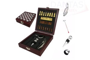 KIT SACA ROLHAS COM JOGO XADREZ