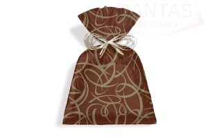 SACO PARA PRESENTE 25X35CM TRIBAL MARROM OURO