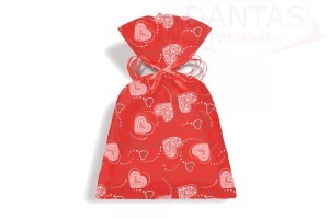SACO PARA PRESENTE 30X45CM CORAÇÃO RENDA